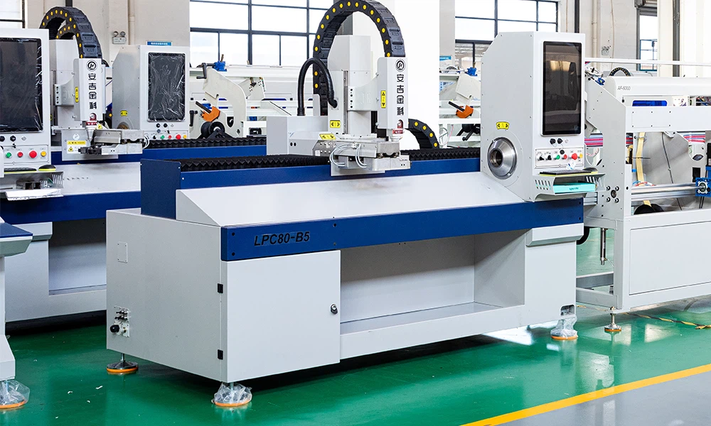Высокоскоростной лазерный труборез Anji Jinke LPC80-B5-DF6000 изображение